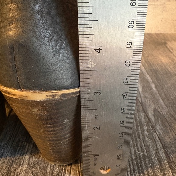 Lucky Brand LK-EHLLEN pebble finish leather boots size 8.5 - Picture 4 of 11